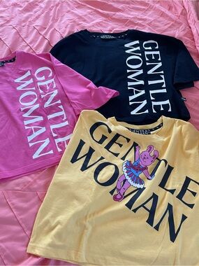 Graphic T-Shirt - gentle woman